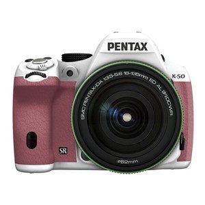【クリックでお店のこの商品のページへ】PENTAX デジタル一眼レフカメラ PENTAX K-50 18-135WRキット K50 18-135KIT WH×PK 009