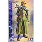 タミヤ(TAMIYA) 1/16 ワールドフィギュアシリーズ No.06 ドイツ陸軍 機関銃手 後期型オーバーコート プラモデル 36306