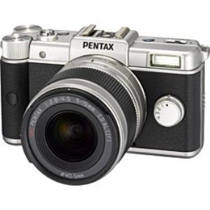 PENTAX　デジタル一眼カメラ　PENTAX　Q　Limited　Silver（02　ズームレンズキット付）