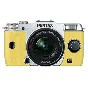 デジタル一眼カメラ　PENTAX　Q7　　ズームレンズキット　　シルバー／イエロー　　010　オーダーカラー