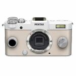 ペンタックス　一眼カメラ（ピュアホワイト）ボディ　レギュラーカラー　PENTAX　Q-S1