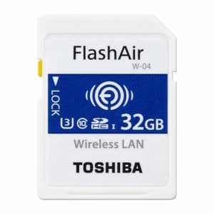 東芝　SD-UWA032G　SDHC／SDXCメモリカード　「FlashAir」　32GB