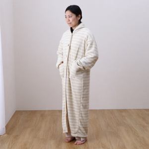 【在庫限り】イケヒコ・コーポレーション　着たまま動ける毛布L　ポーリーBE　着丈約130cm　ベージュ
