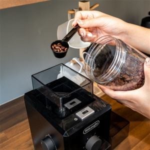 デロンギ 臼式コーヒーグラインダー KG79J | ヤマダウェブコム